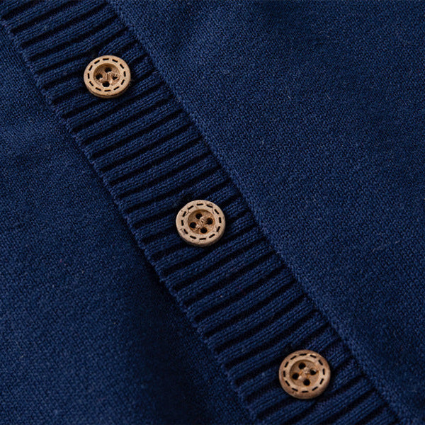 cárdigan de punto bordado con cuello en V para niño