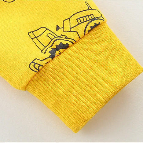 Sudadera moderna con estampado de coches para niño