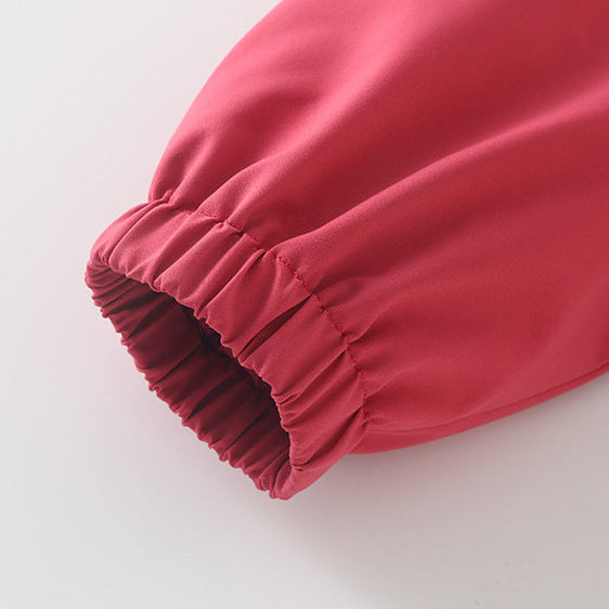 Trendige Windjacke mit Kapuze für Kinder