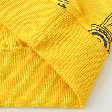 Sudadera moderna con estampado de coches para niño