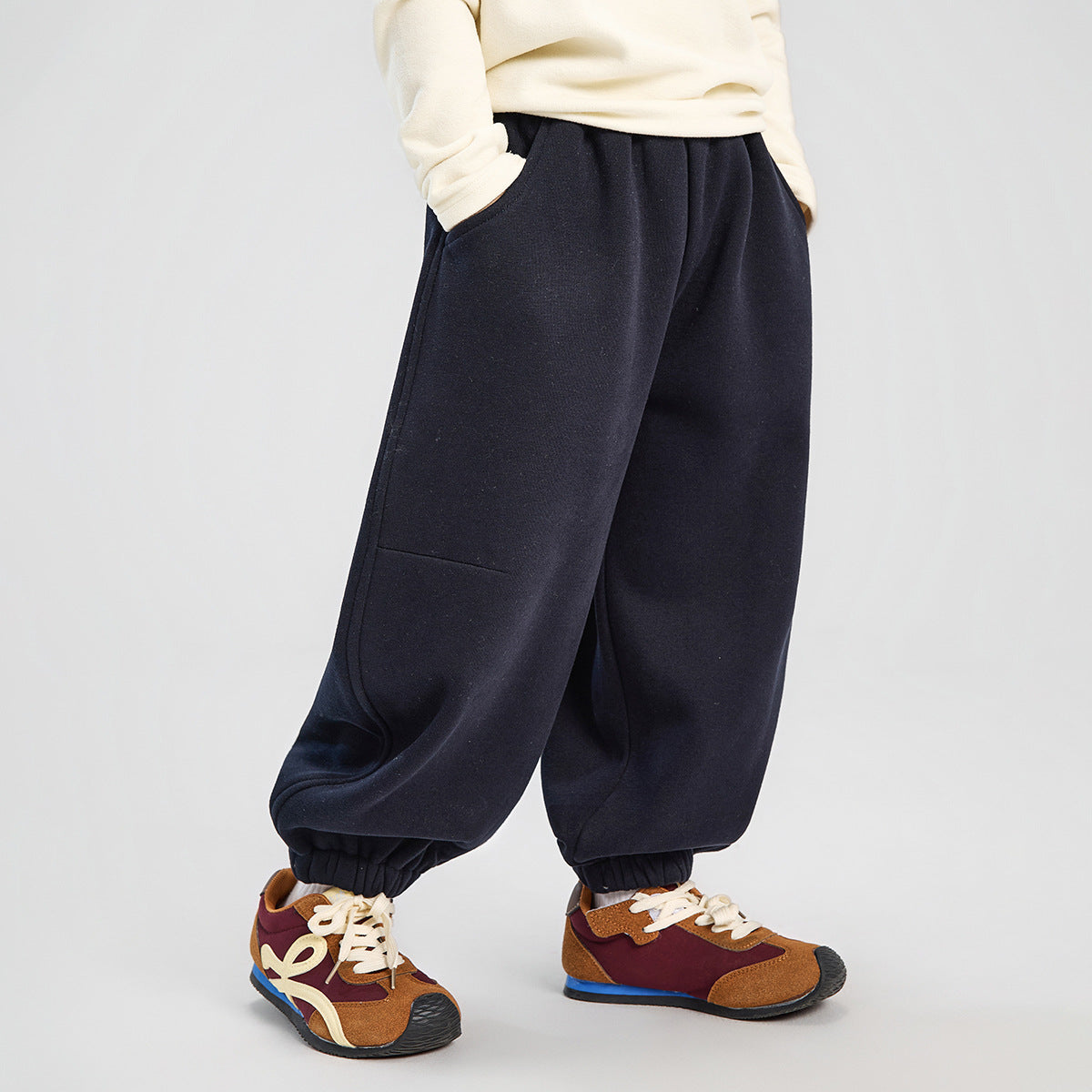 Pantalones deportivos casuales y cálidos con forro polar para niños