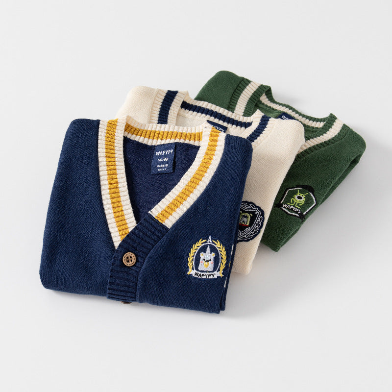 cárdigan de punto bordado con cuello en V para niño