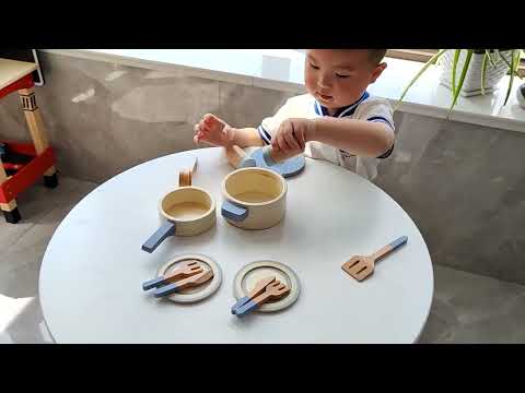 Children's Realistic Kitchen Cookware Set Wooden Pretend Play Toy